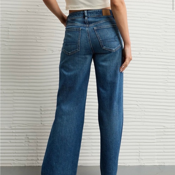 American Eagle Dreamy Drape Stretch Super High-Waisted Baggy Wide-Leg Jean - Picture 3 of 6